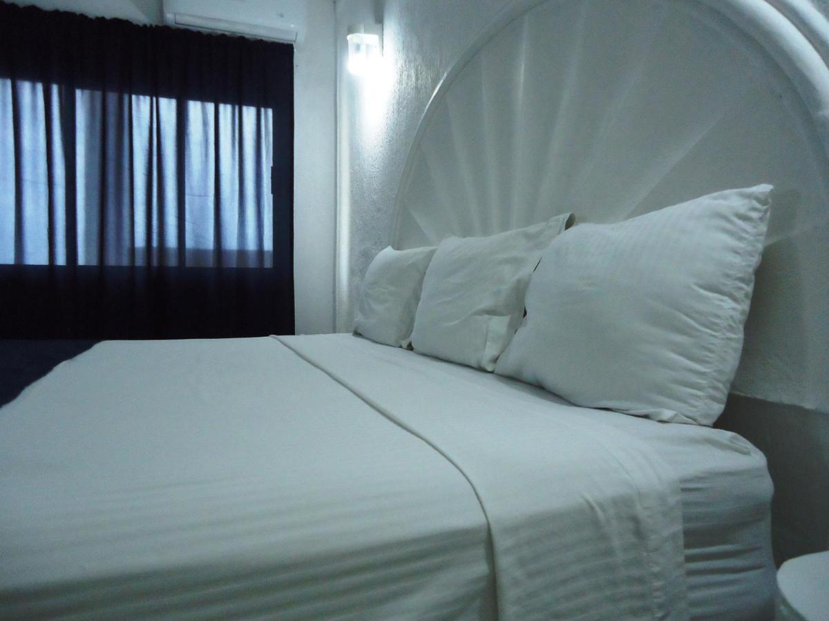 Hotel Bagasi Manzanillo Exterior photo